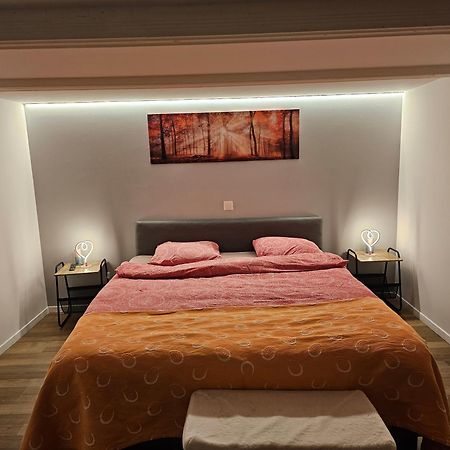 Joli appartement au cœur du village Orsières Extérieur photo